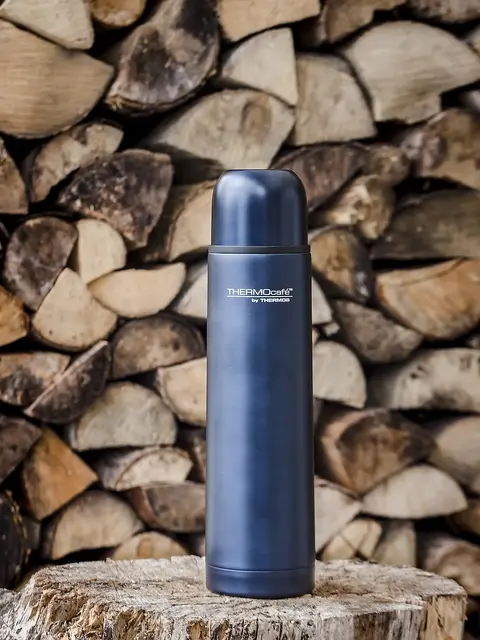 Thermos Everyday Termos Mørkeblå 0,70LRustfri Termos Med Autostopp Og Kopplokk 4 Thermos Everyday Termos Mørkeblå 0,70LRustfri Termos Med Autostopp Og Kopplokk - Bild 2