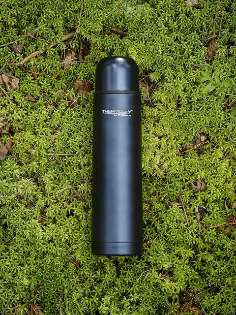 Thermos Everyday Termos Mørkeblå 0,70LRustfri Termos Med Autostopp Og Kopplokk 6 Thermos Everyday Termos Mørkeblå 0,70LRustfri Termos Med Autostopp Og Kopplokk - Bild 4